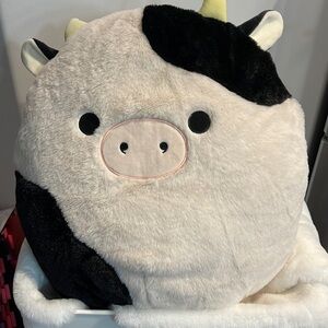 💜3/$40-Squishmallows Fuzzamallows 16” Connor the Cow